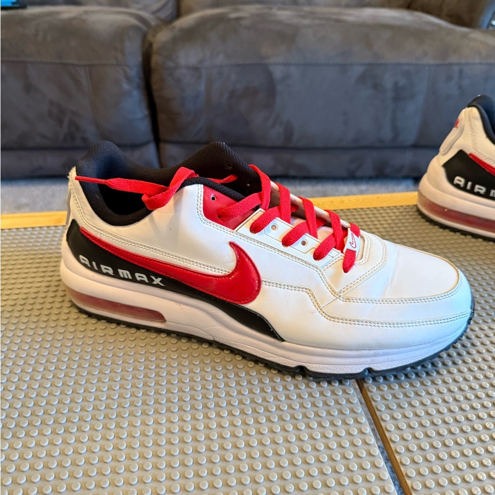 Nike Air Max Men’s 13